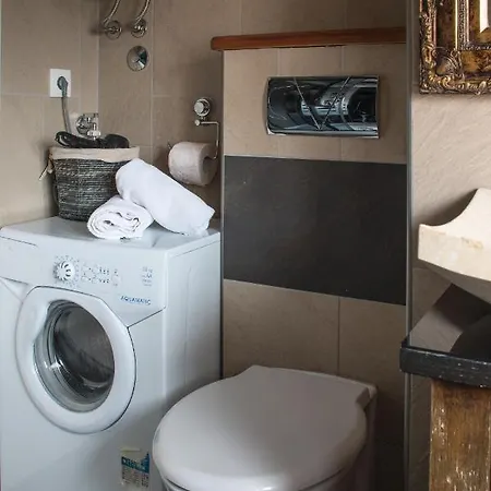 Domina Apartment