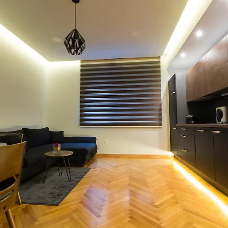Apartament Domina *